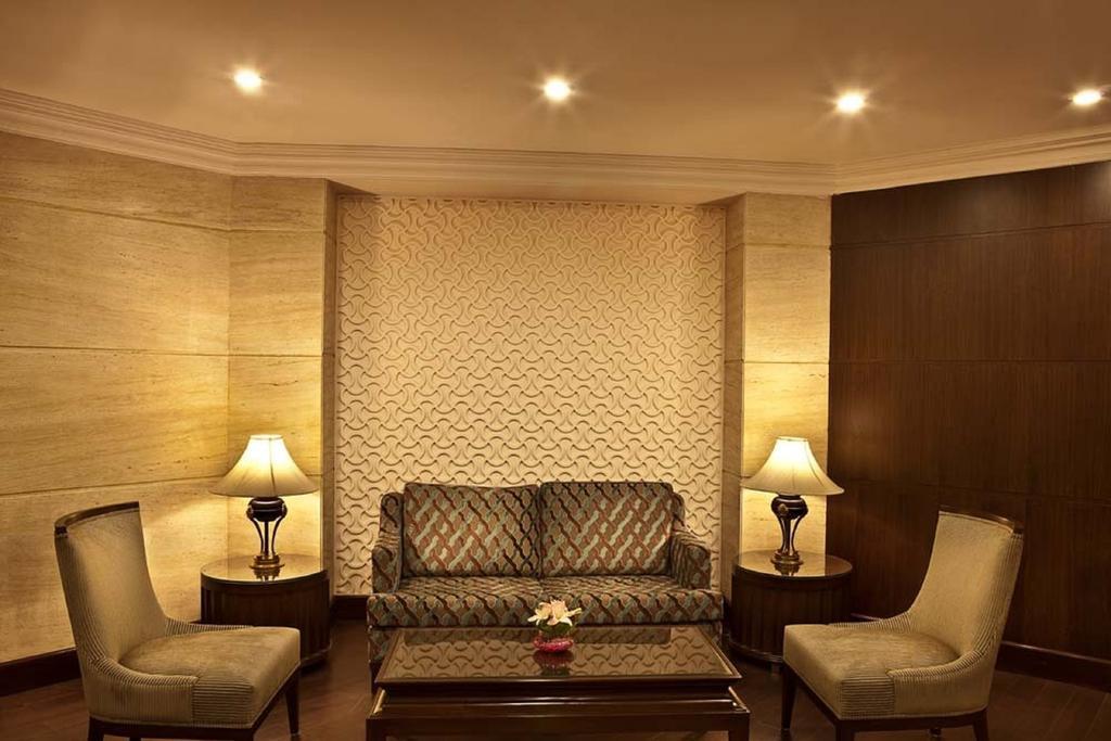 Hotel The Bristol Gurgaon Exterior foto